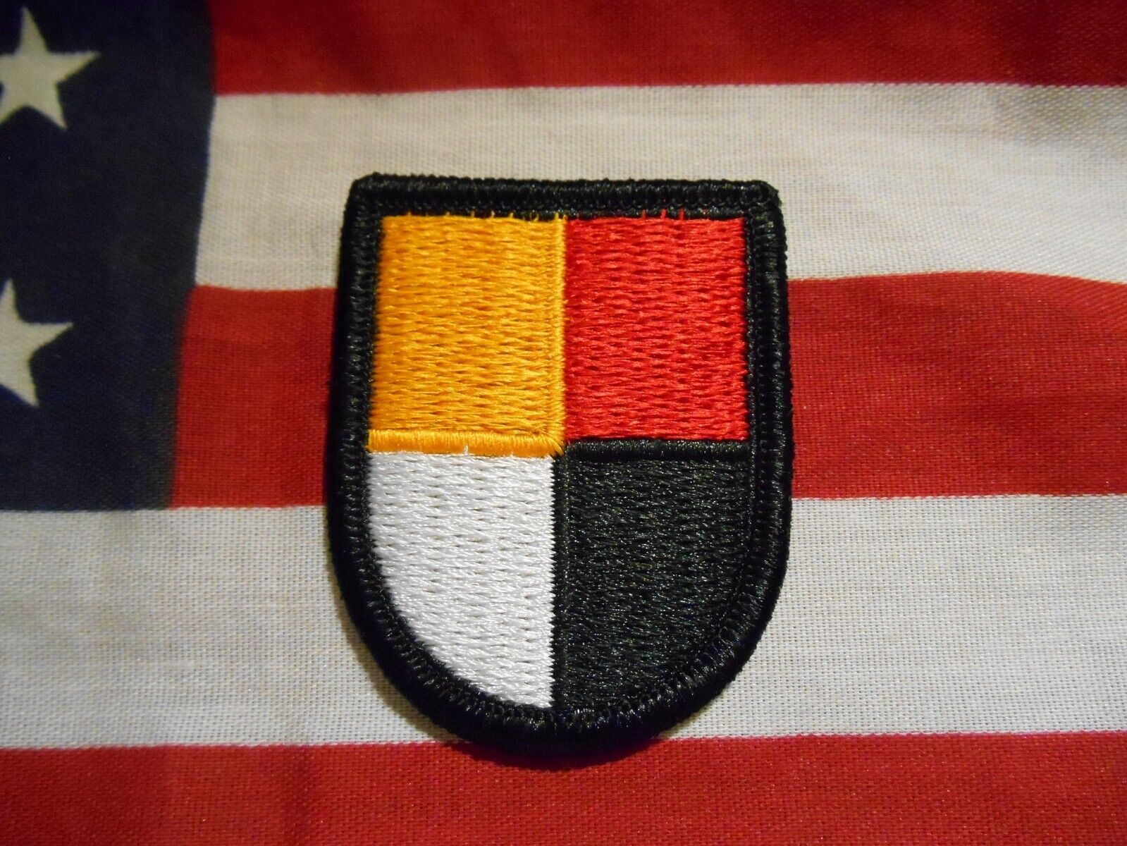 US ARMY 3rd SPECIAL FORCES GROUP BERET FLASH M/E