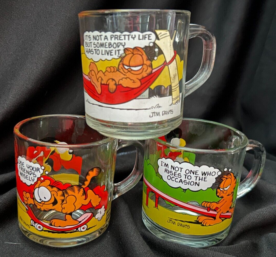 Vintage 1978-80 Garfield McDonald's Glass Coffee Mugs Cups, set of 3 Bright