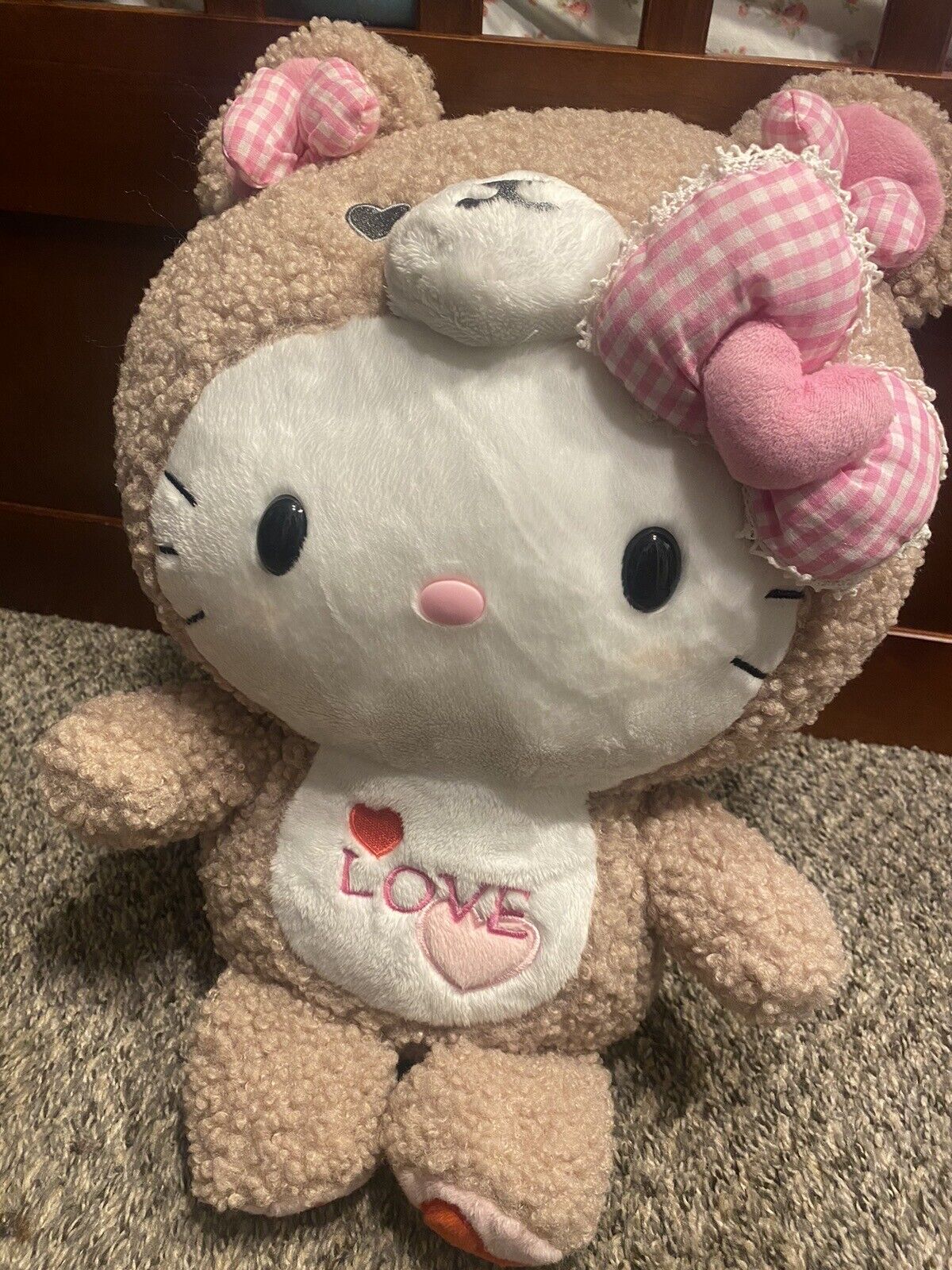New Sanrio Hello Kitty Jumbo Valentine’s day Plush (24 inches)