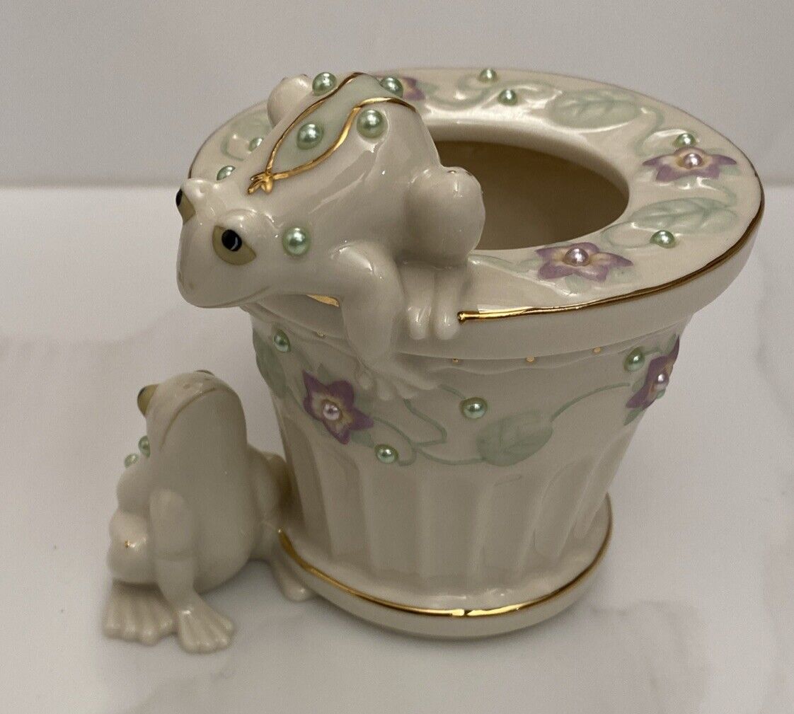 Lenox Petals and Pearls Frog Bud Vase Porcelain 24K Gold Trim Flower Pot NEW
