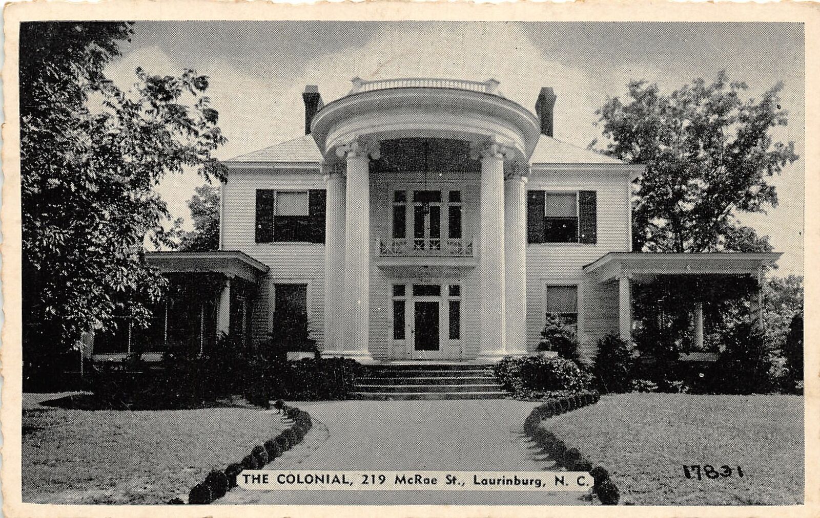 J17/ Laurinburg North Carolina Postcard c1940s The Colonial Mansion McRae  89