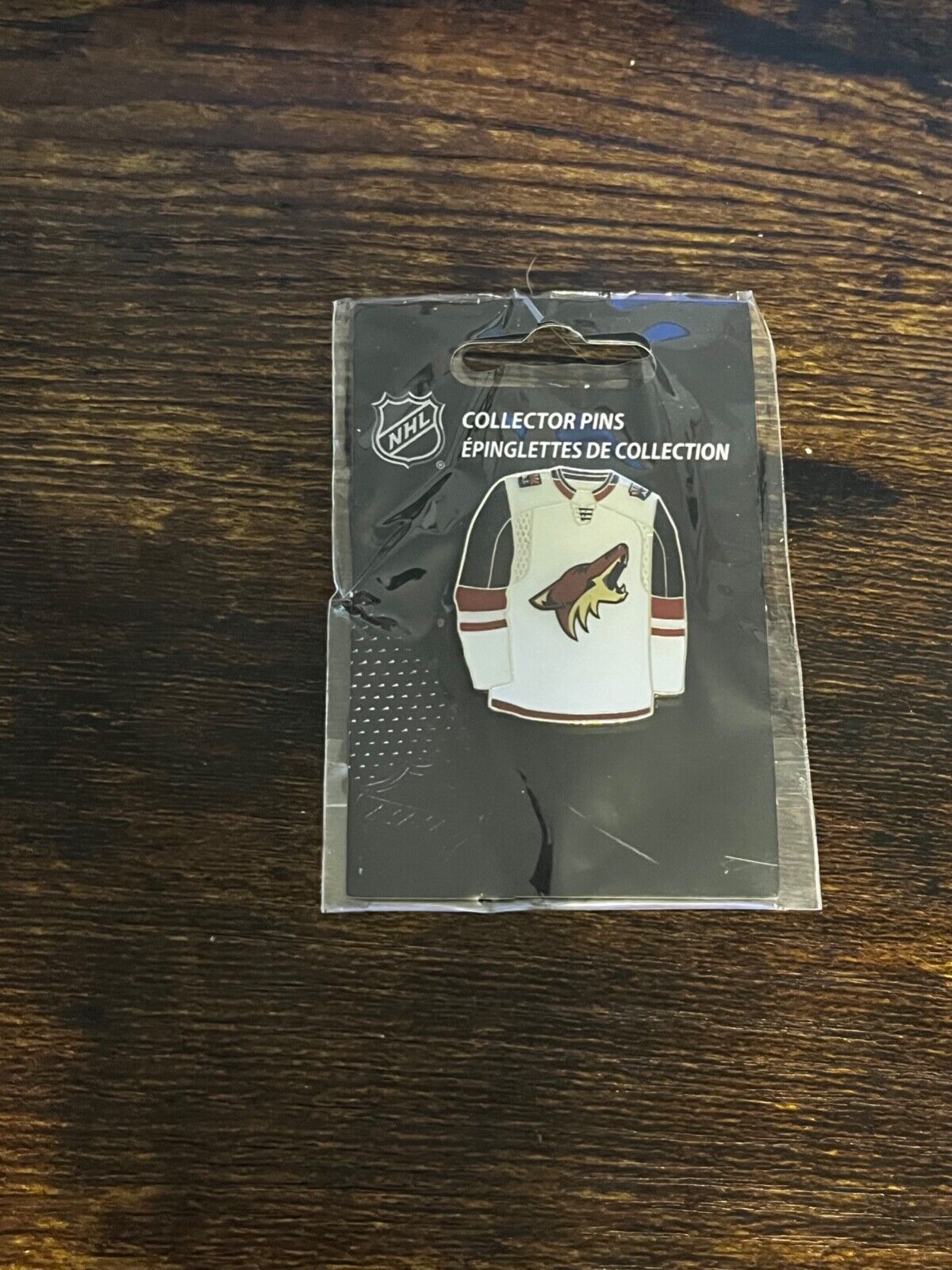 Arizona Coyotes NHL White Jersey Logo Lapel Collectors Pin NEW