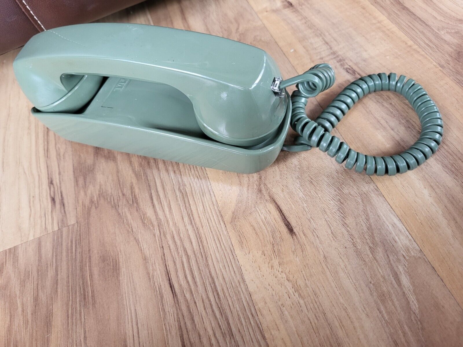 Vintage ITT Green Trimline Table Telephone - No Dial Or Buttons on Phone