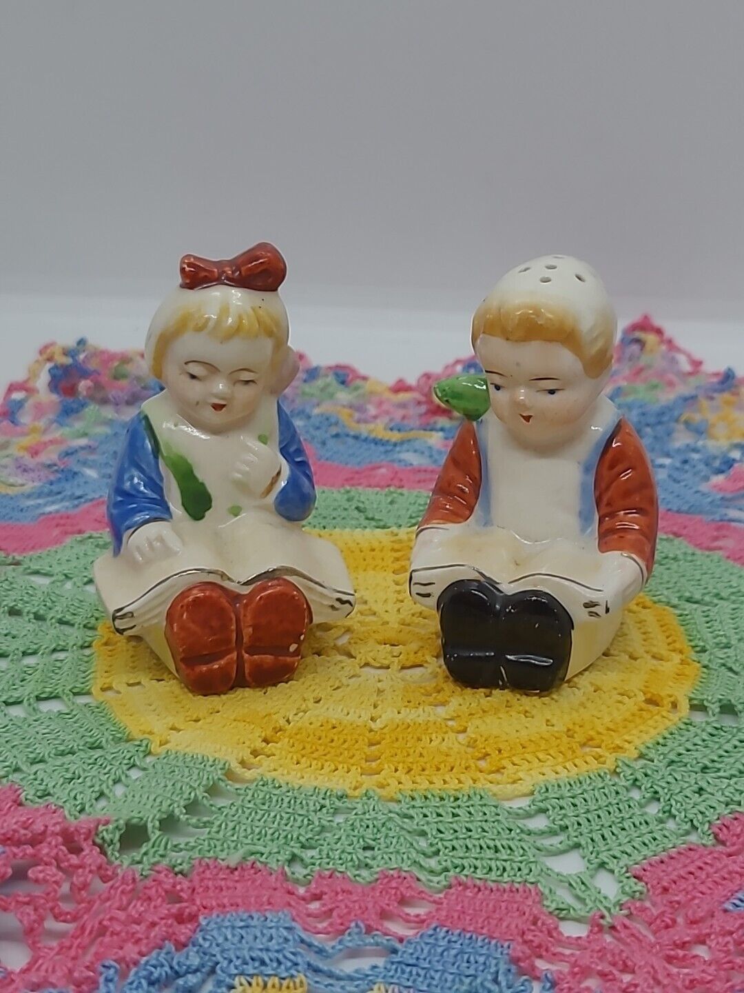 Antique Boy & Girl Reading Hand Painted Salt and Pepper Shakers Made Japan C36