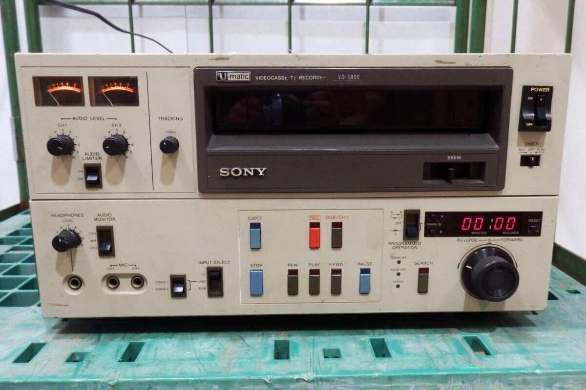 business use S-VHS video deck SONY SVO-5800 Junk 2307Y