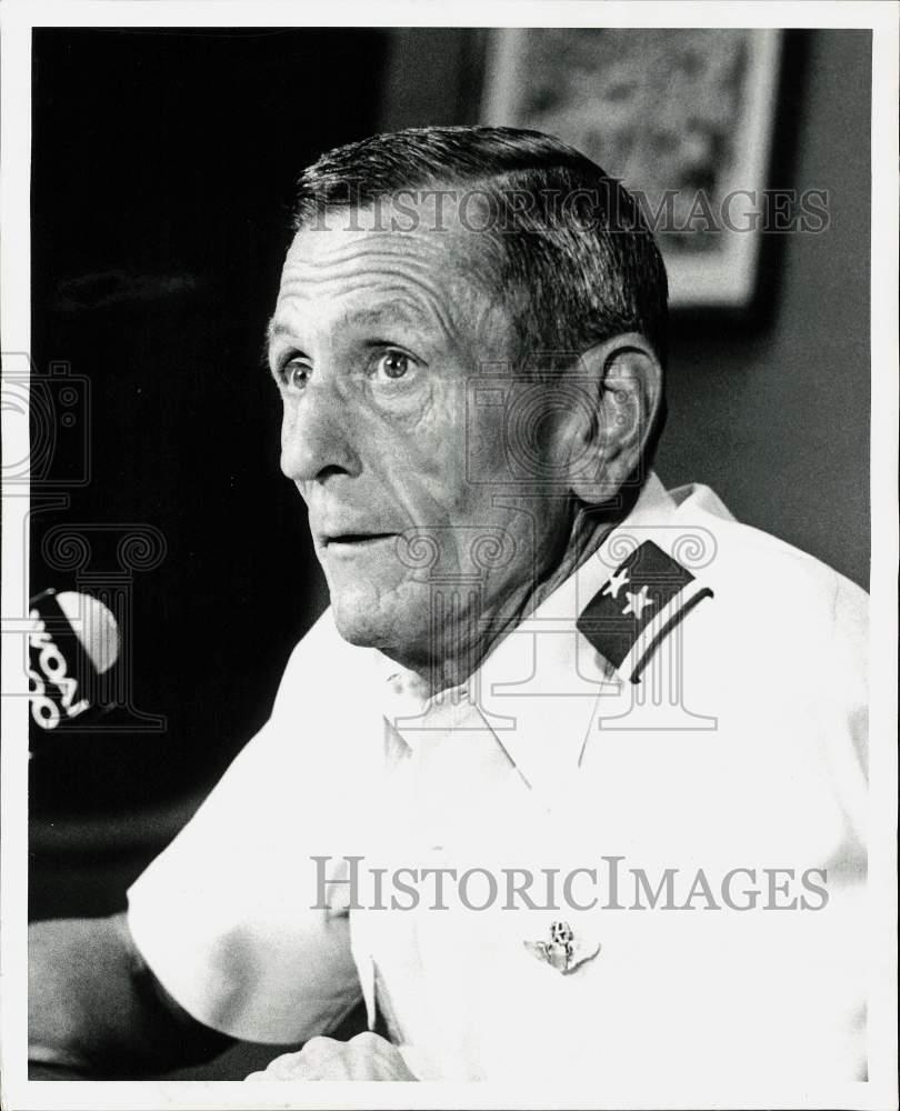 1981 Press Photo Gen. Bennie L. Davis at press conference, Randolph AFB, Texas