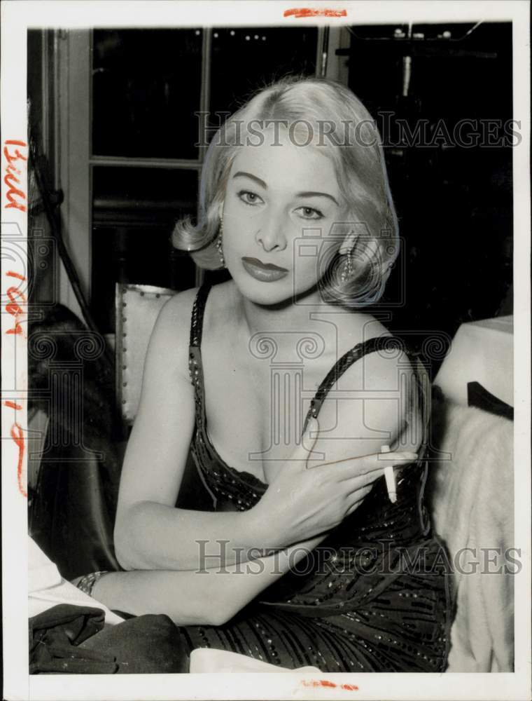 1956 Press Photo Italian actress Eleonora Drago at party in Berlin, Germany