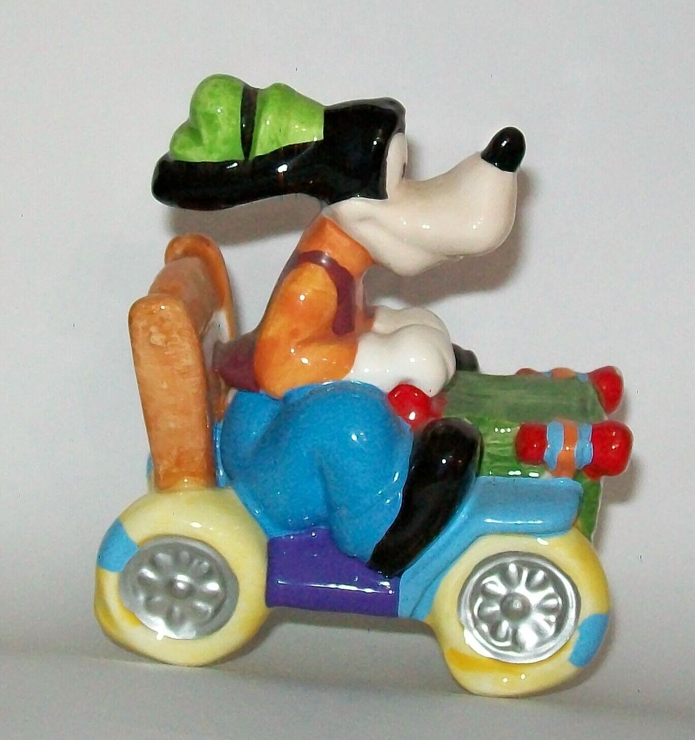 Vintage Disney GOOFY Enesco Porcelain Ceramic 200123 Figurine Car #3