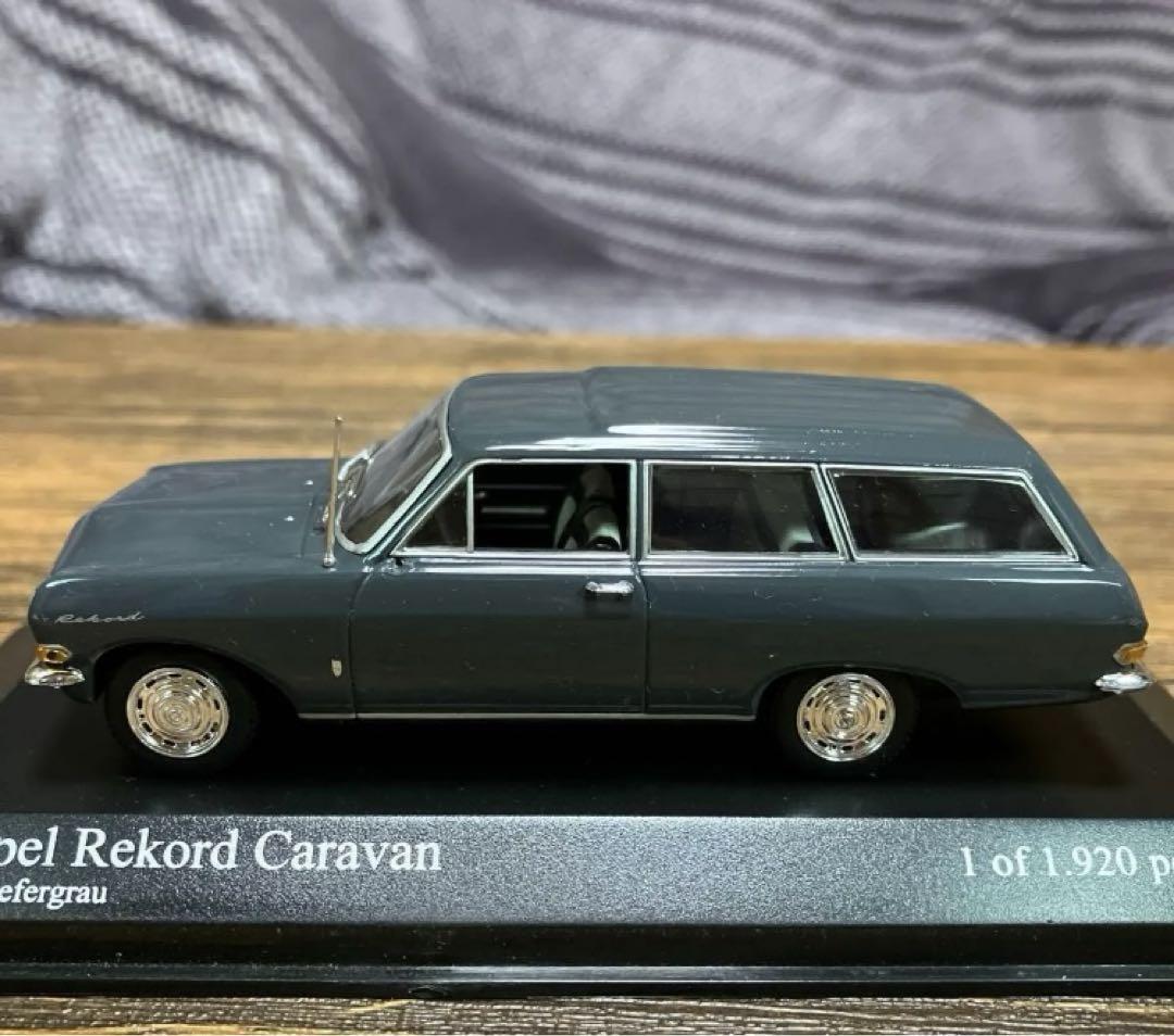 Minichamps 1/43 Opel Recolto Caravan 1962 Mini Car