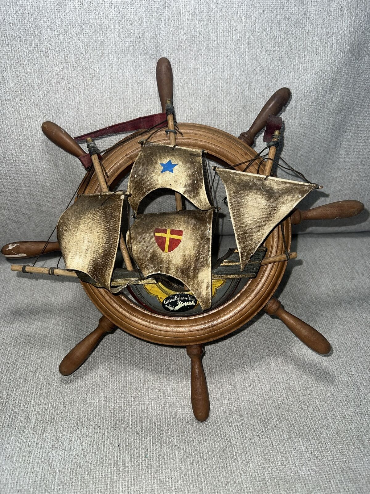 Ship Steering Wheel / Pilot Helm / Vintage Wooden Nautical Pirate Ship Decor