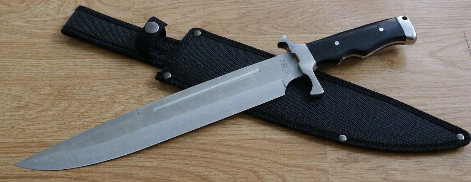 17” Survival Knife XL Bowie Full Tang 440 Stainless Steel Sharp Extra Large Big