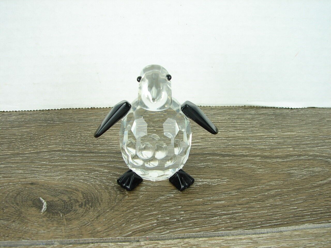 Faceted Glass Penguin Black Wings Feet Crystal Prism Figurine Paperweight 2.5\