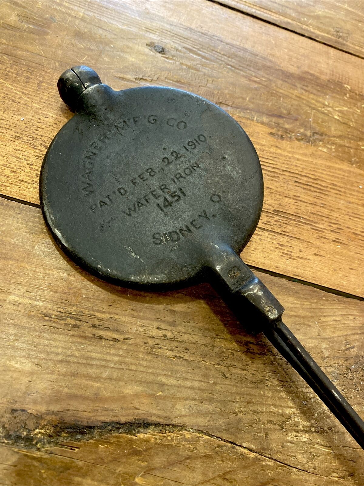 Rare Antique Wagner Wafer Iron