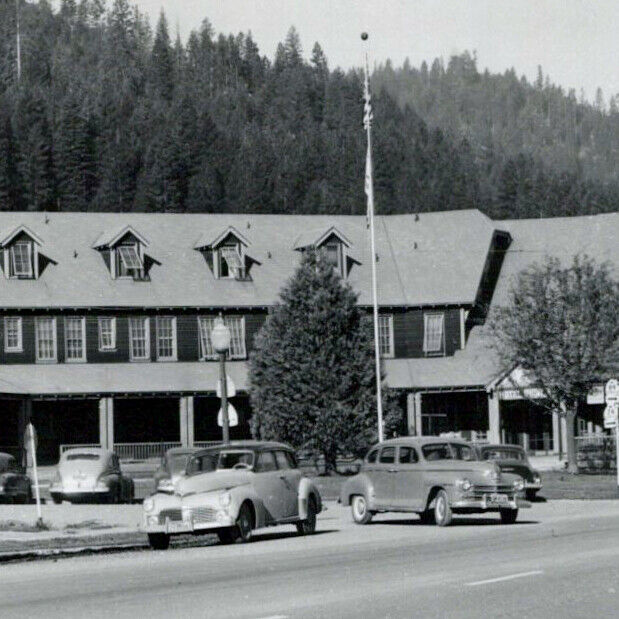 Vintage 1951 RPPC Hotel Quincy Cars Postcard California