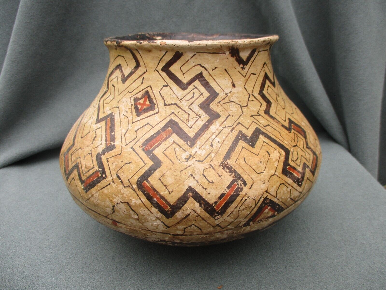 Antique  Shipibo-Conibo  Pot