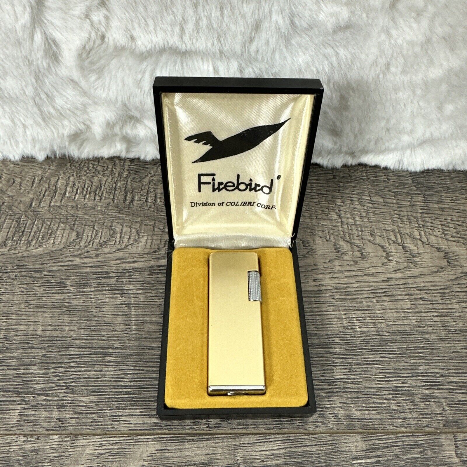 Vintage Colibri Firebird Flipper Lighter Made In Japan Gold Silver RARE NOS