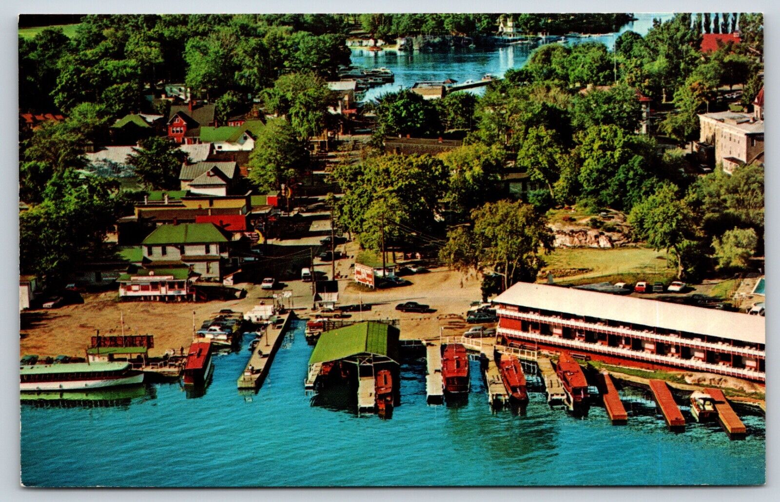 Postcard  Village Dock Area at Thousand Islands St Lawrence River New York J2
