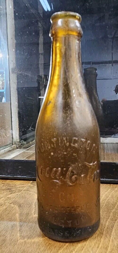 Vintage Light Amber Coca Cola Straight Sided Bottle From Huntington West Va.