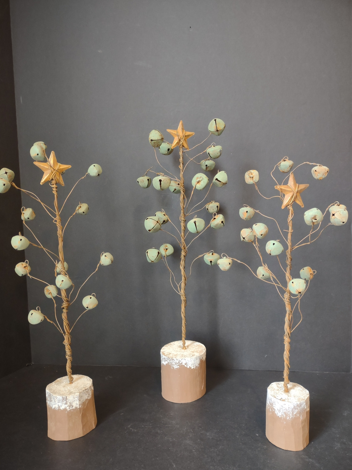 3 x Vintage Primitive Rustic Jingle Bell Tree Tin Star Christmas (lot 1231)