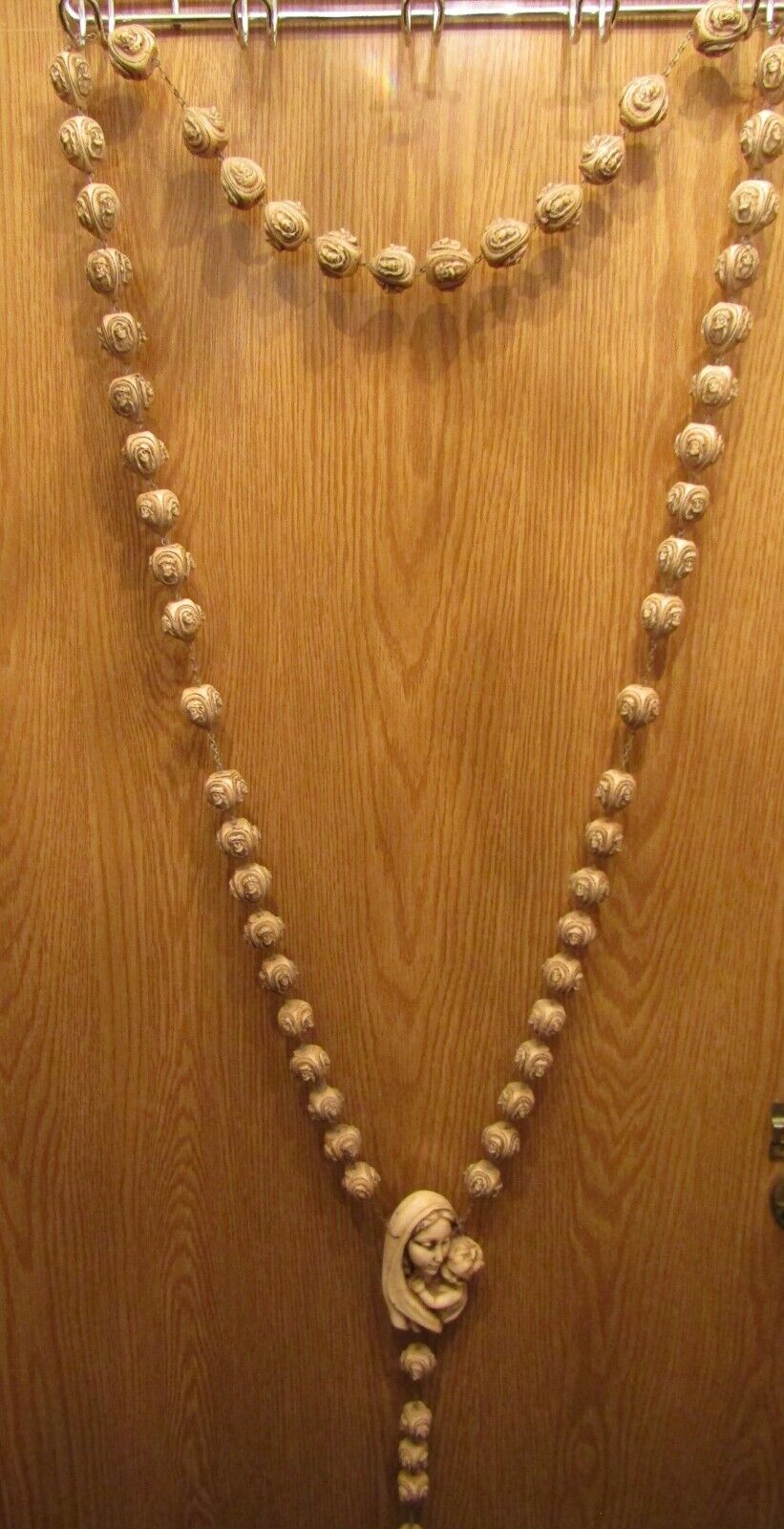 WONDERFUL INTRICATELY CARVED LARGE DOOR ROSARY, \