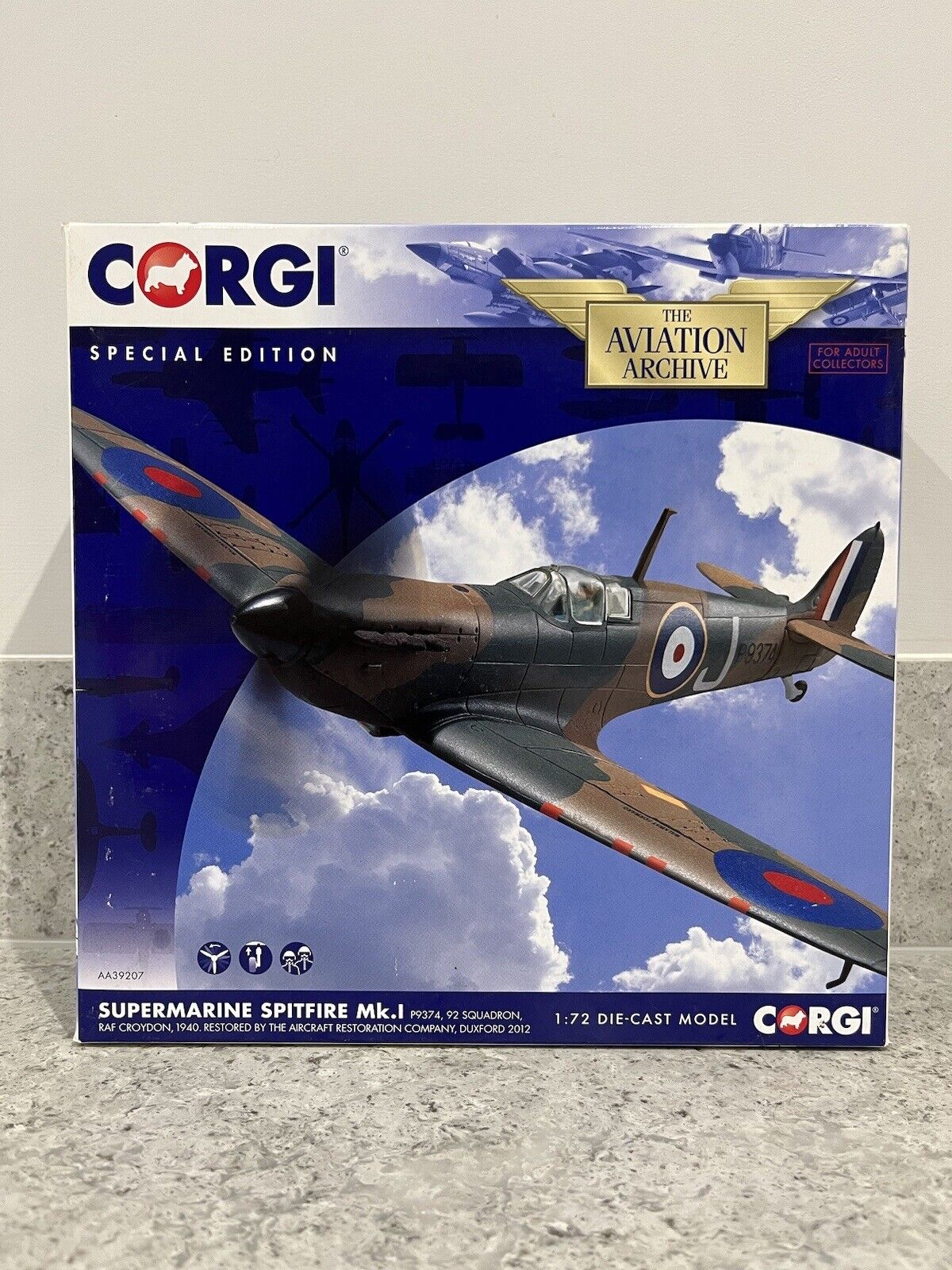 Corgi - Supermarine Spitfire Mk.1 - RAF Croydon - AA39207 - 1:72 - Brand New