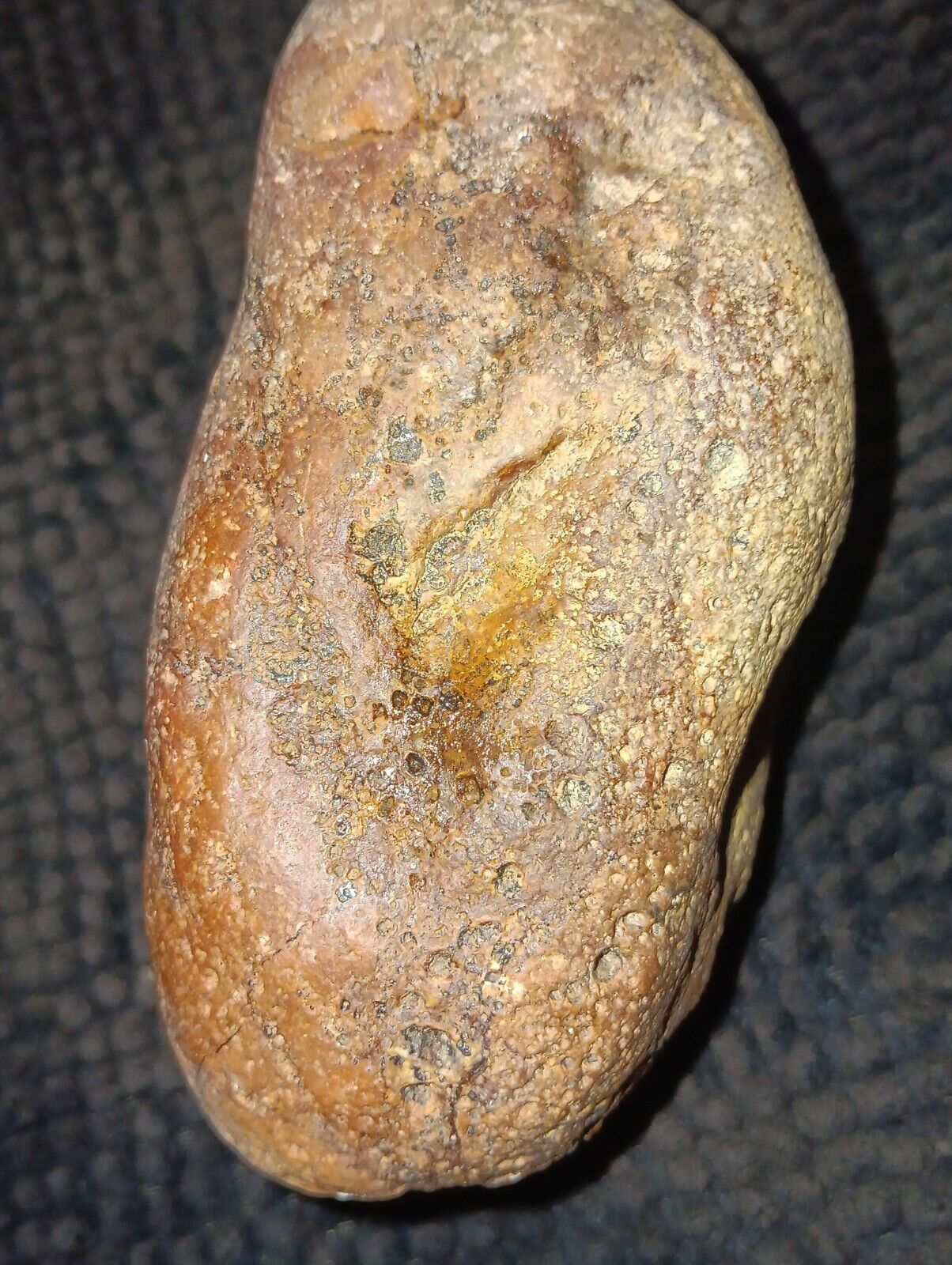 Rare Unknown Orange Rock With Little Holes And Sparkles Like Gold R6#8i