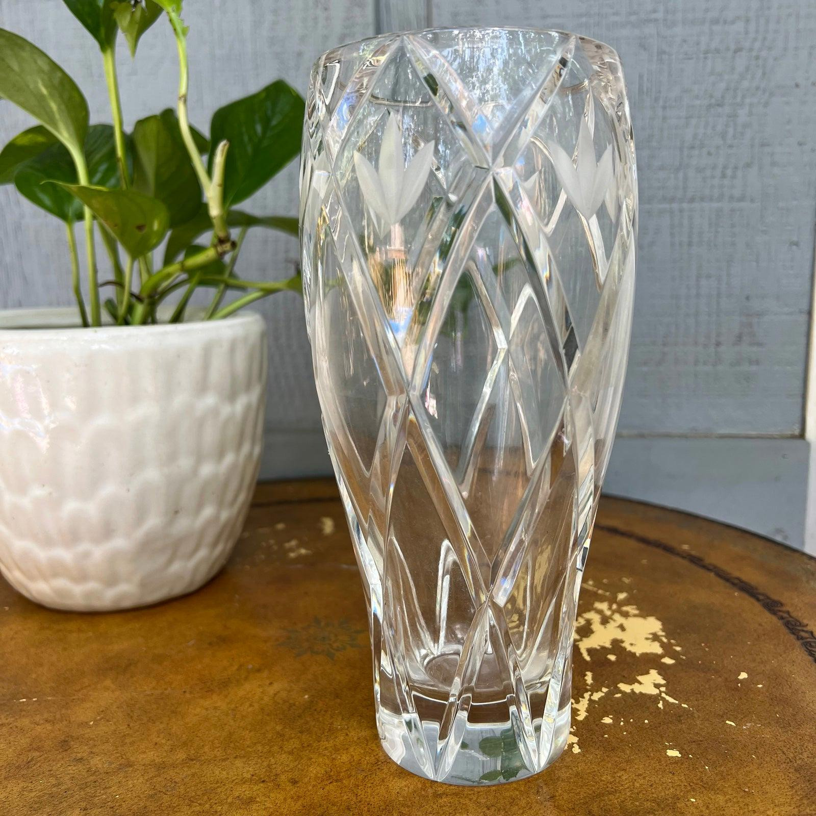Lenox fine crystal vase with flowers