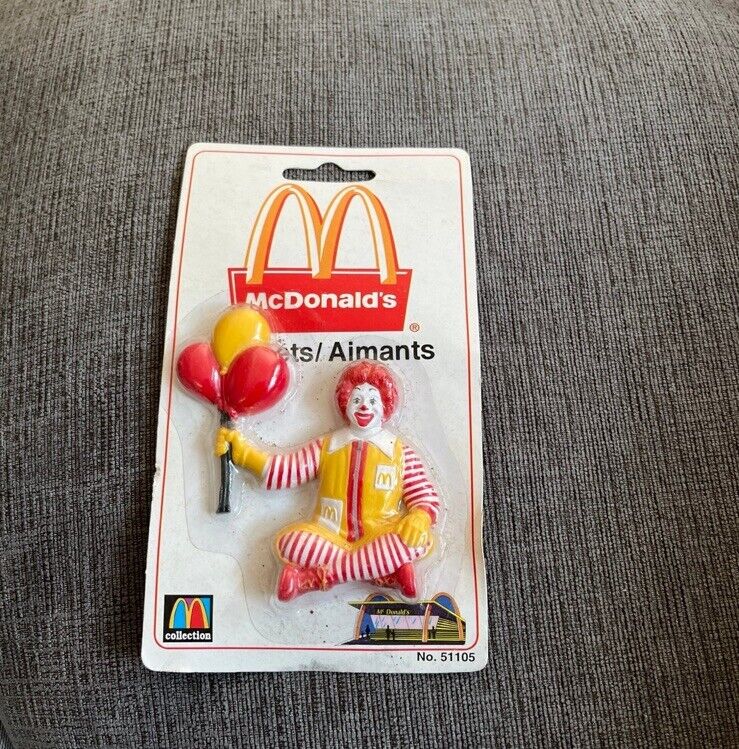 McDonalds Ronald Holding Balloons Magnet NIP