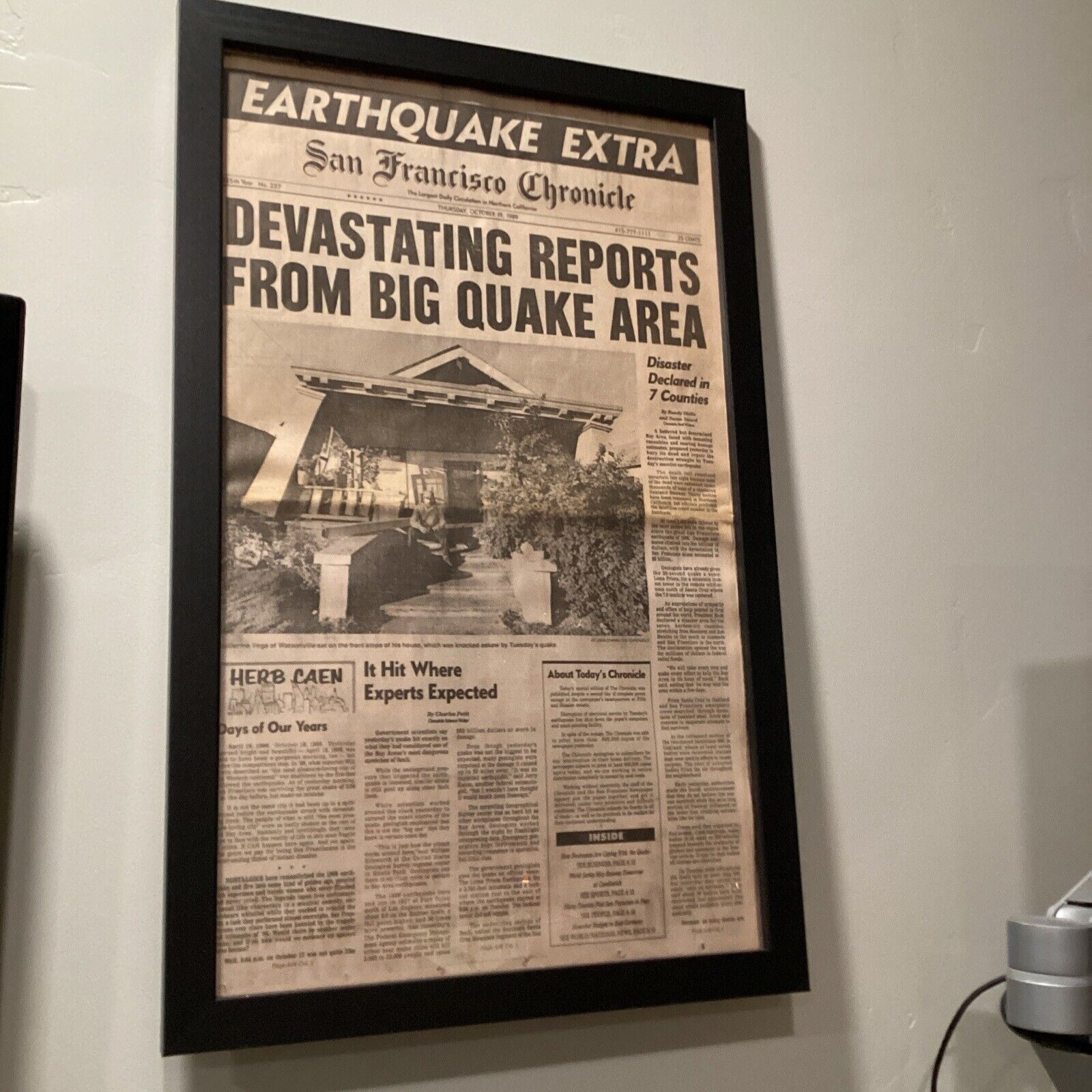  Newspaper- San Francisco, CA. Chronicle 1989 Earthquake Oct. 19th QUAKE EXTRA