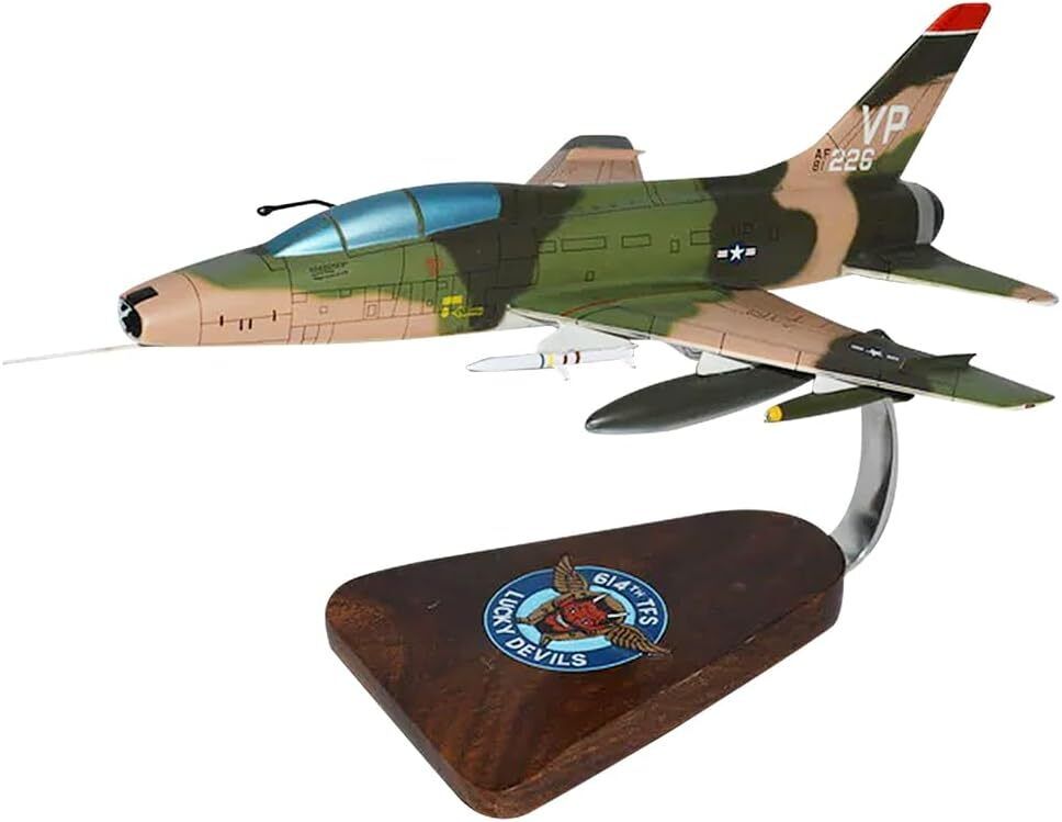 USAF North American F-100F Super Sabre Wild Weasel Desk 1/48 Model SC Airplane