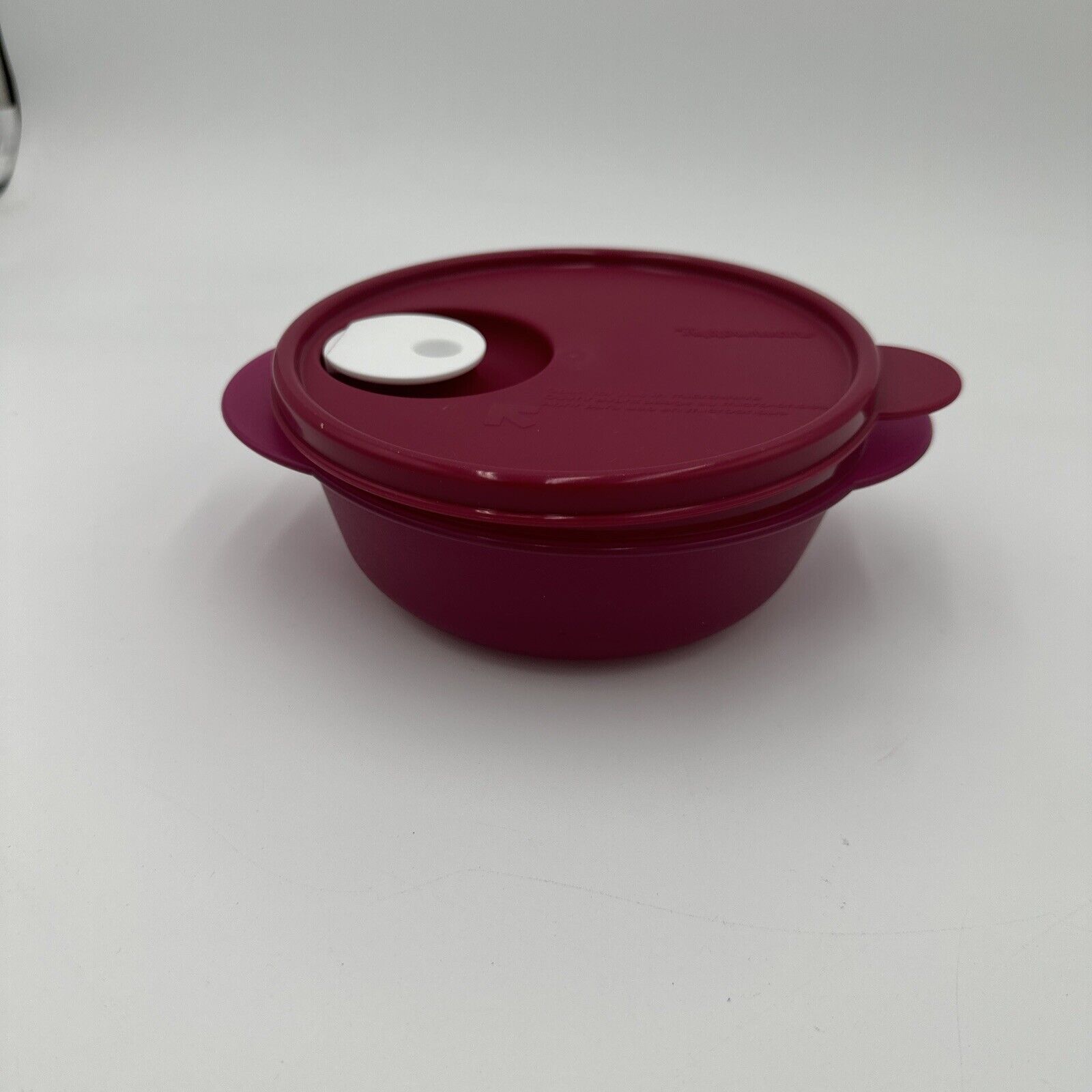 Tupperware Crystalwave Round Container 2 1/4 Cups Microwave Bowl Rhubarb New