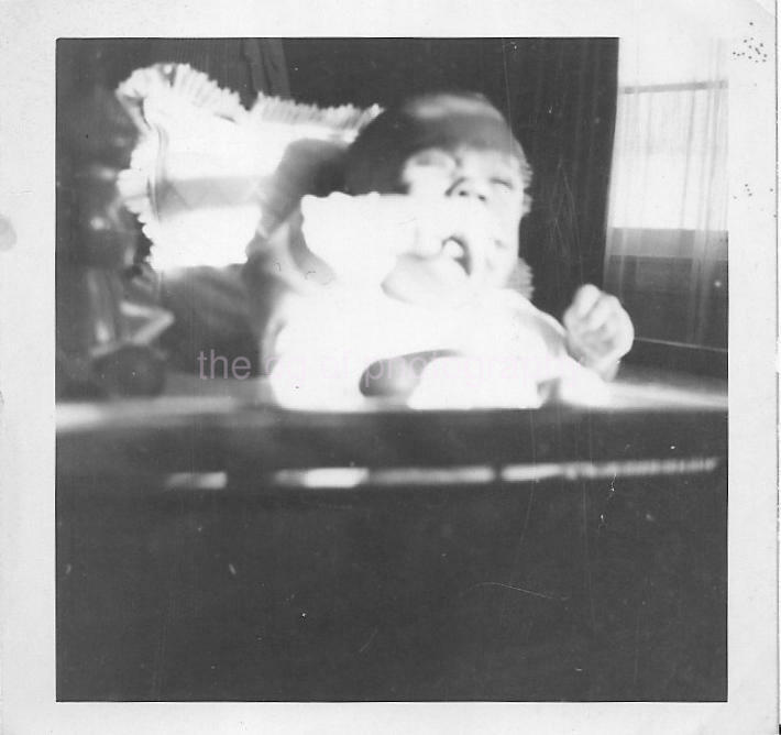 Vintage FOUND PHOTOGRAPH bw BABY Original Snapshot 15 1 WW