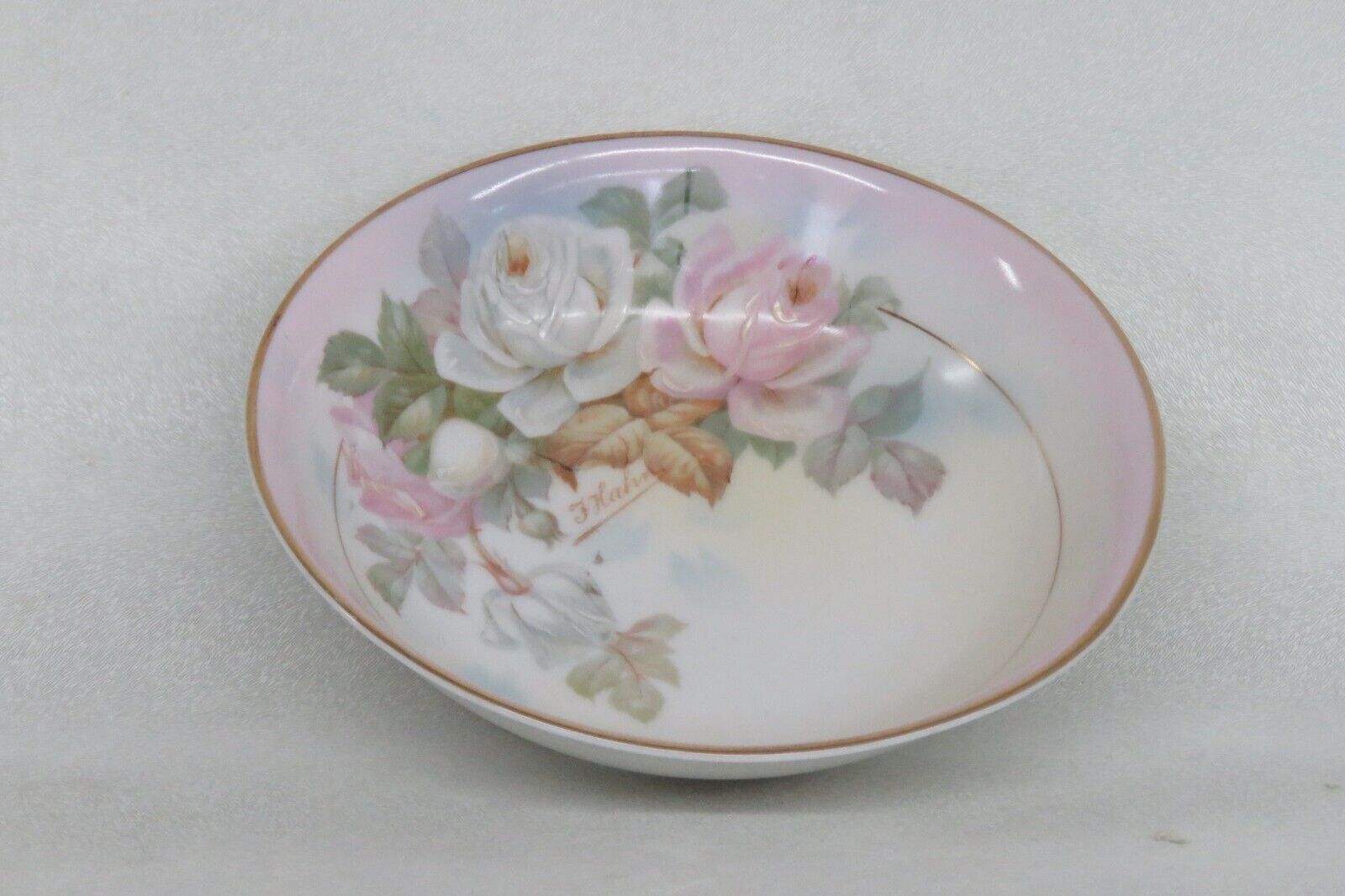 Royal Rudolstadt Prussia F Hahn Porcelain Roses Small Bowl Candy Dish 3179B