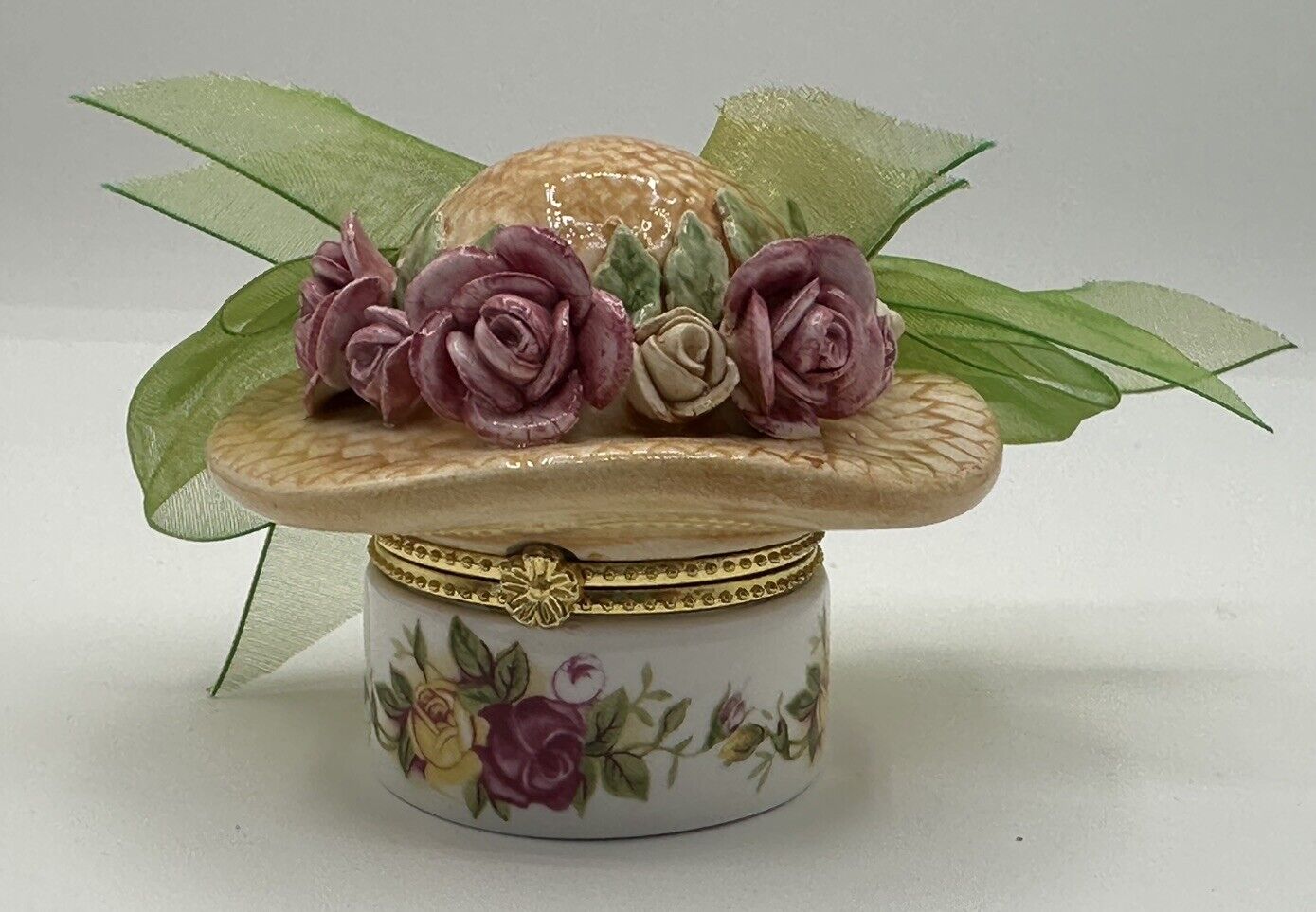 2002 VTG Royal Albert Old Country Roses Hinged Hat Trinket Box W Bow See Flaw