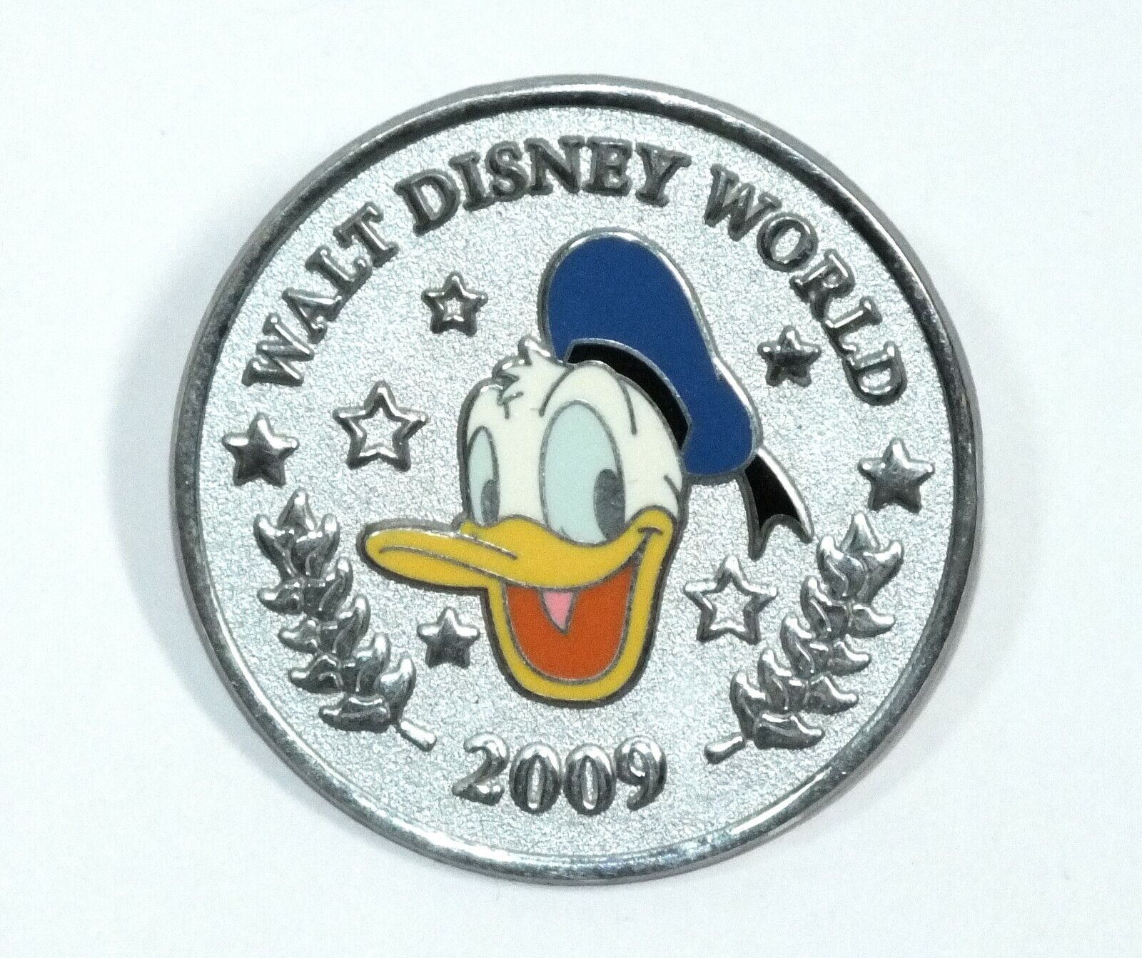 Disney Pin Trading Donald Duck 2009 Walt Disney World Silver Coin Style Circle