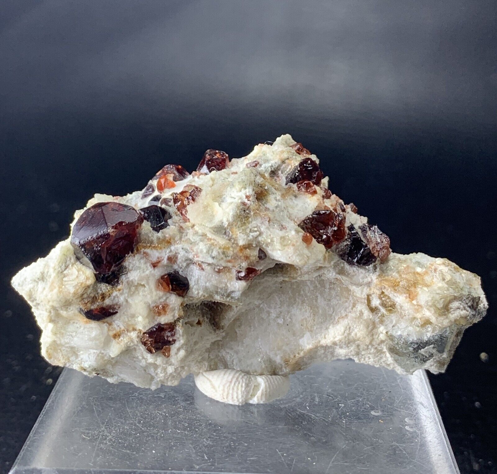 162 CT Spessartine Garnet W/Albite & Mica Crystal Mineral Specimens Pakistan