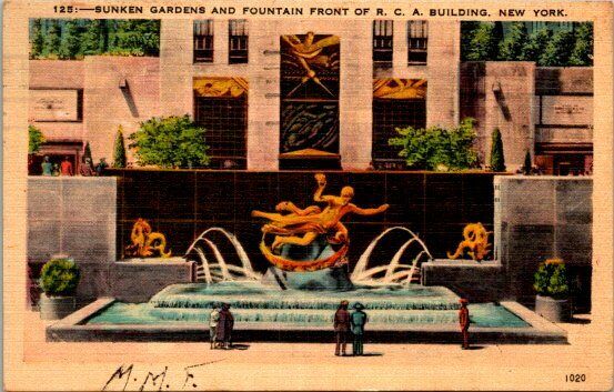 New York NY Sunken Gardens and Fountain, Front of RCA Building Postcard