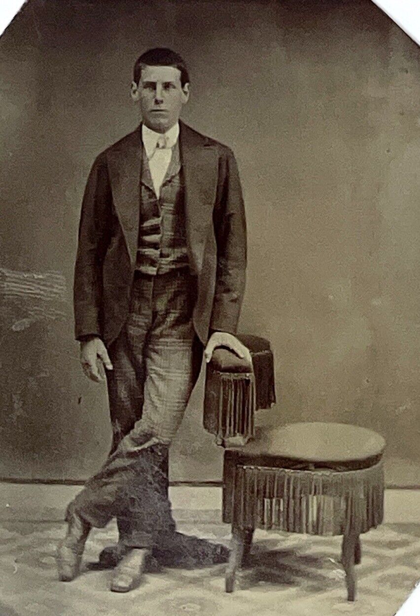 Excellent Tintype Portrait - Handsome Young Gentleman Posing Photographer Chair 