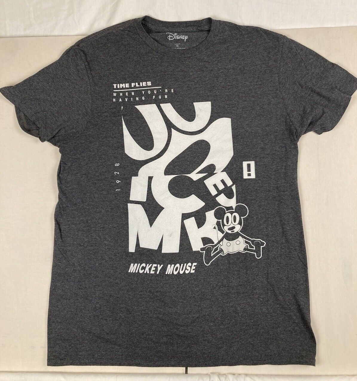 Disney\'s Mickey Mouse Time Flies when You\'re Having Fun T-Shirt Size Medium