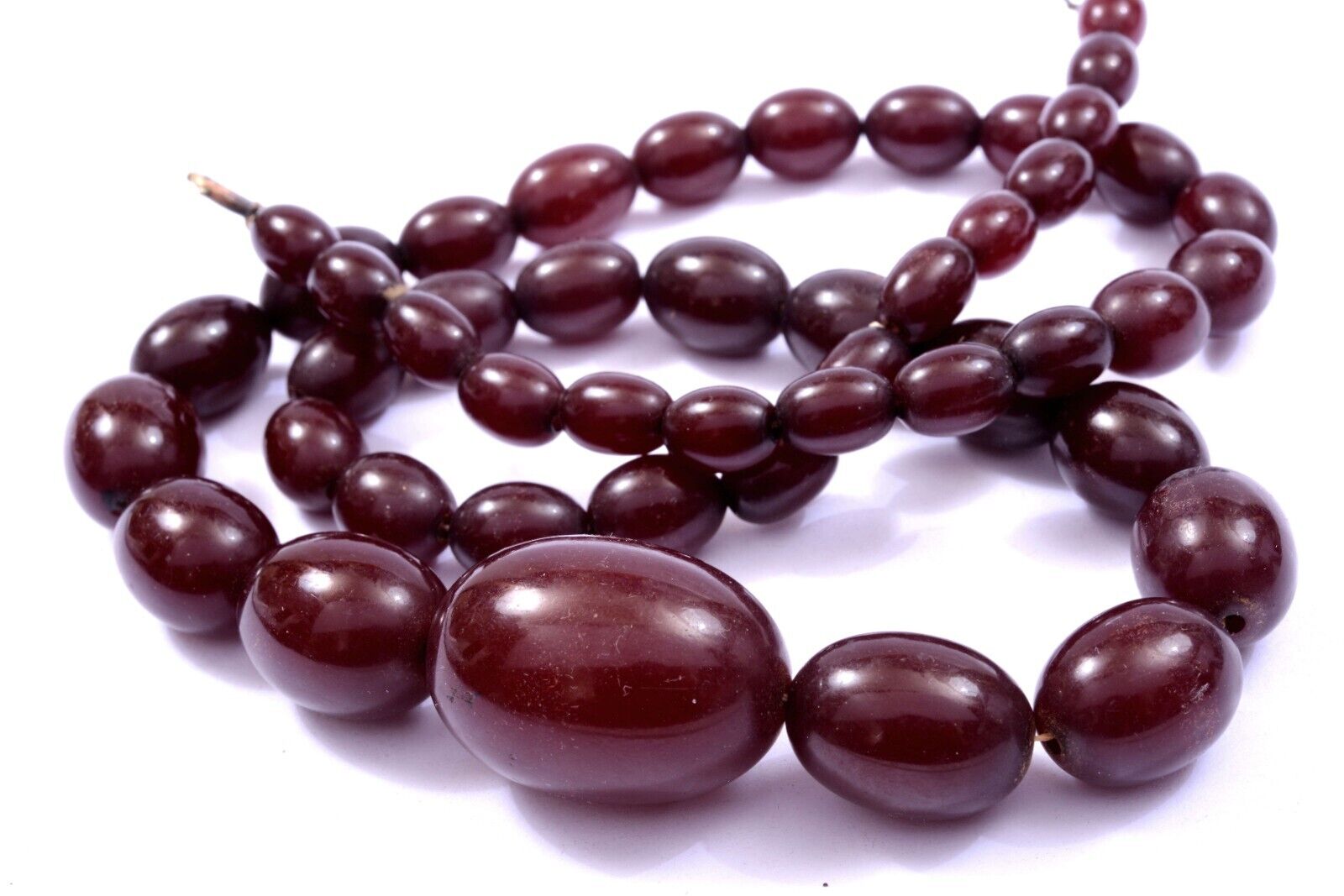 52G Old Dark Cherry Amber Bakelite Faturan Carved Carving 29 mm Bead Necklace
