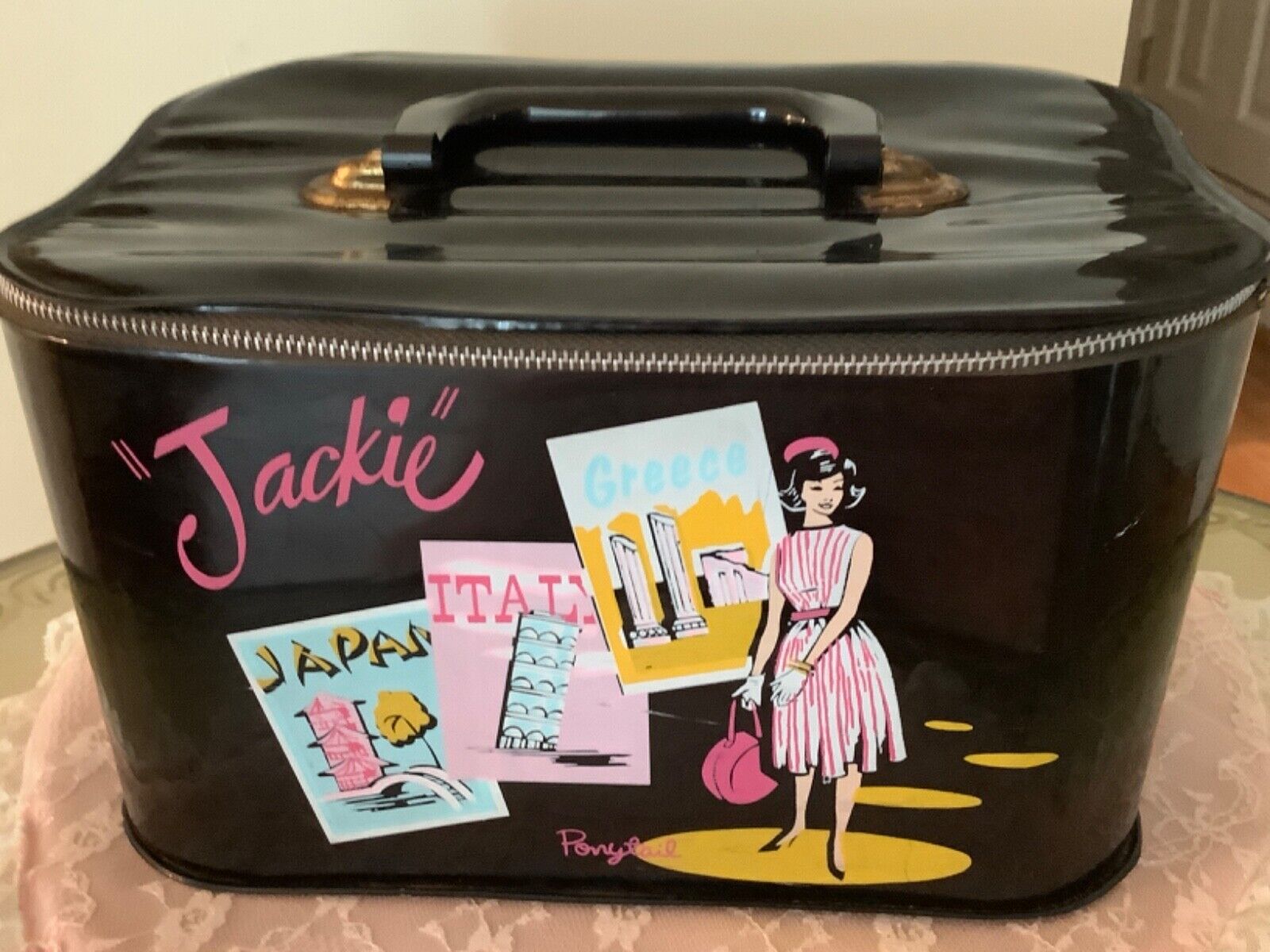 Vintage Ponytail Jackie Vinyl (Make-up) Case Black RARE 1960
