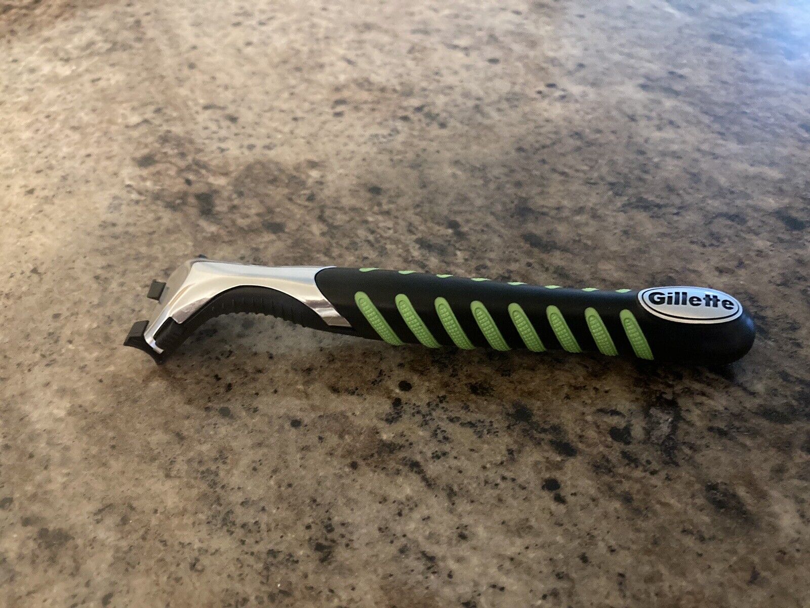 Gillette Sensor 3 green razor. Fits All Sensor And Vector Cartridges