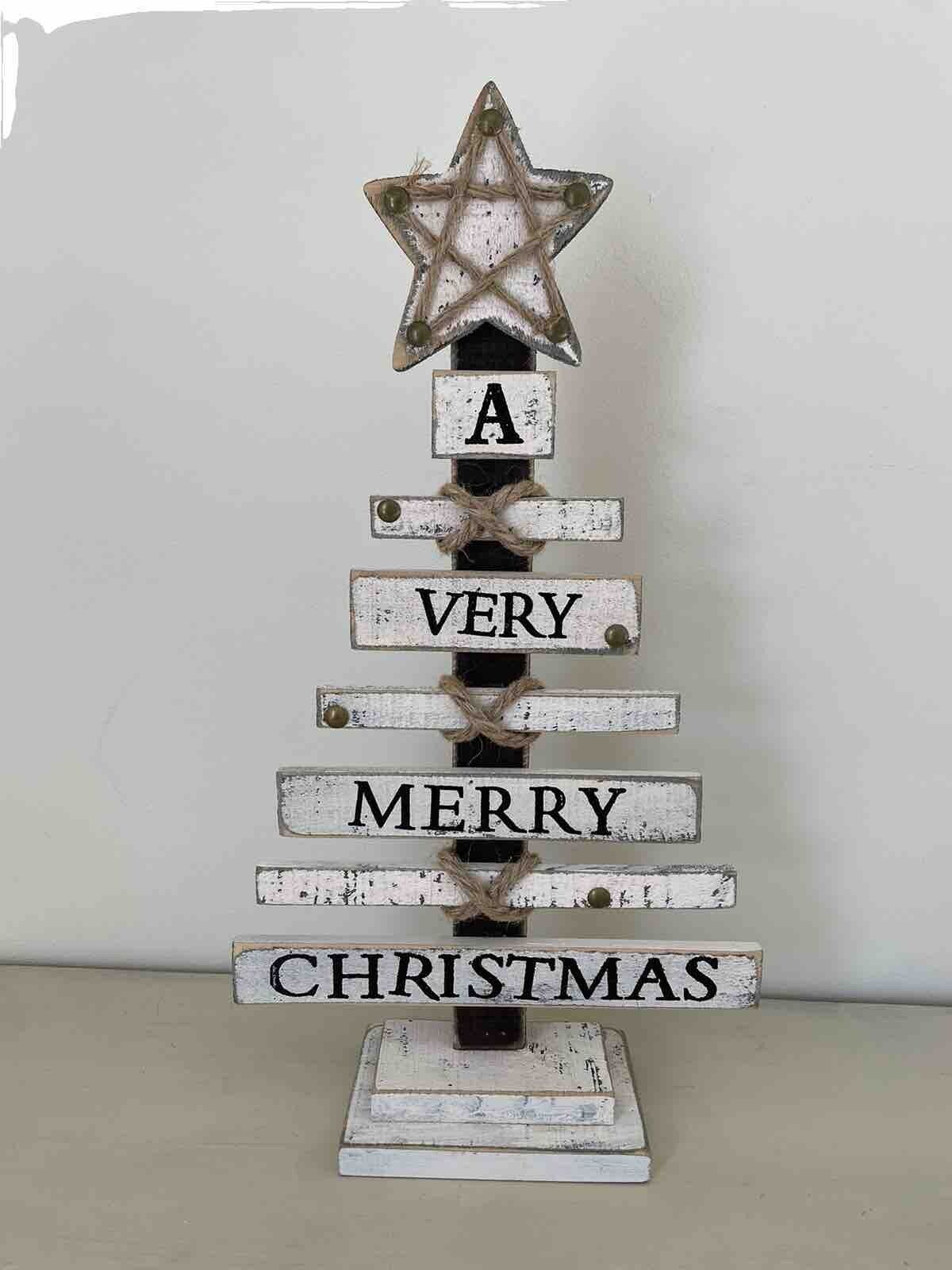 A Very Merry Christmas Tree Decor