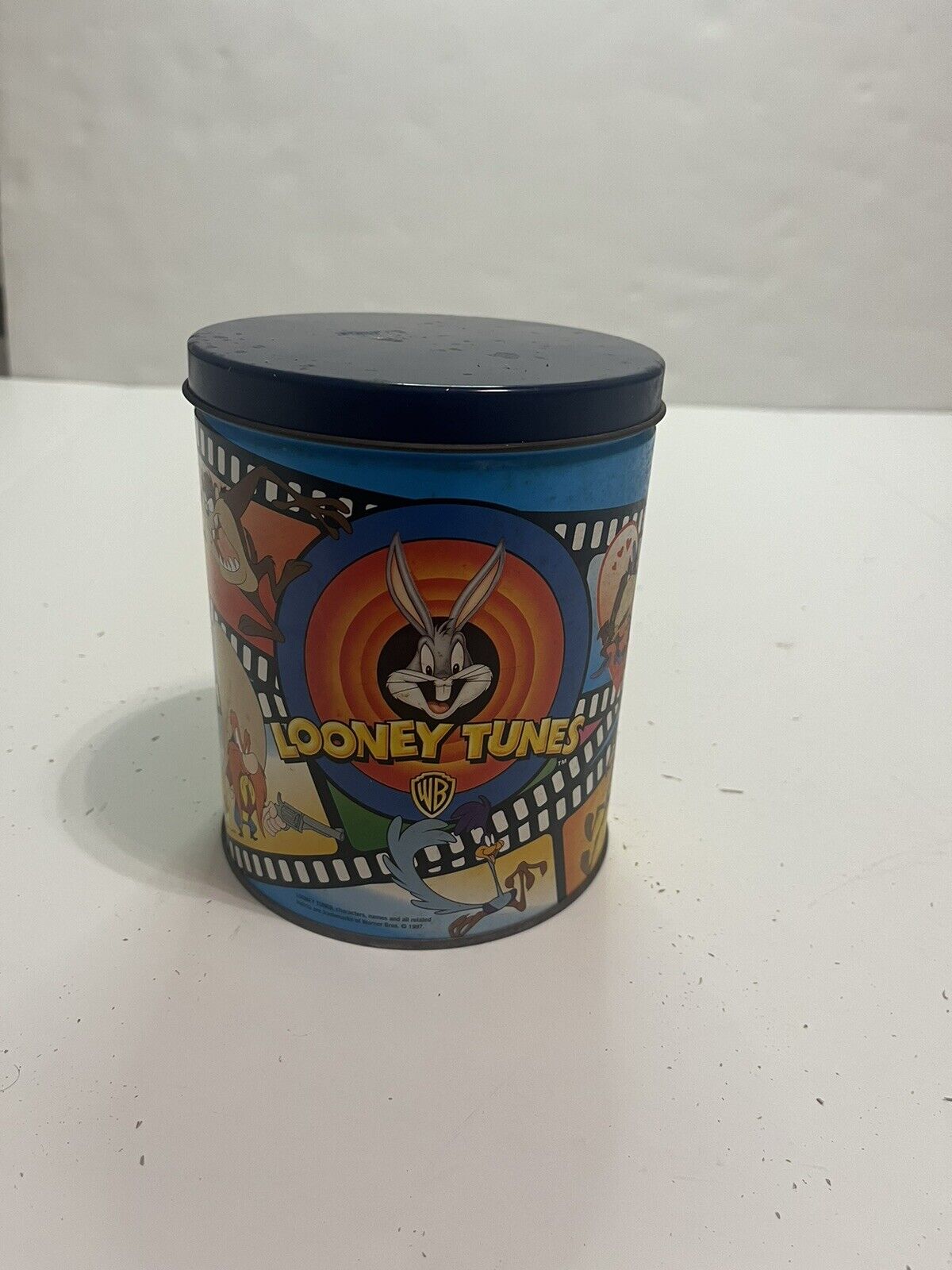 Vintage 1997 Looney Tunes Puzzle In METAL Canister