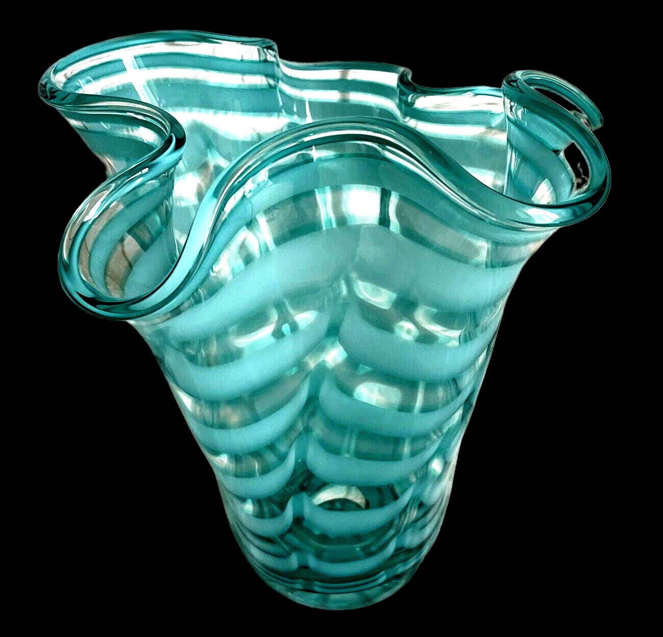 Hand Blown Glass Handkerchief Ruffle Vase Approximate 11\