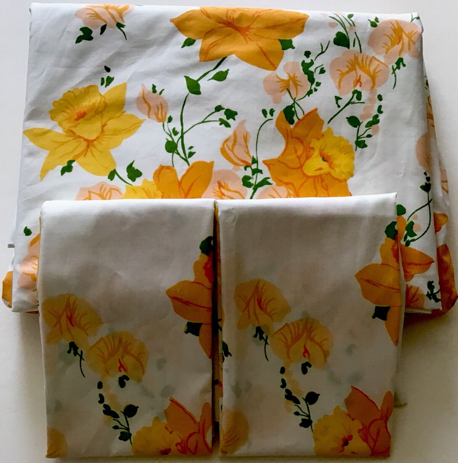 Vintage Double Size Sheet Set Bright Yellow Daffodils Cotton Blend