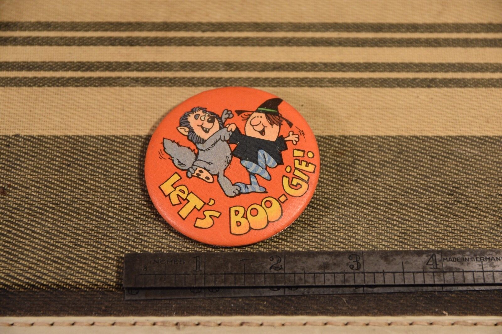 Vintage LET\'S BOO-GIE Halloween HALLMARK Pin PINBACK Button