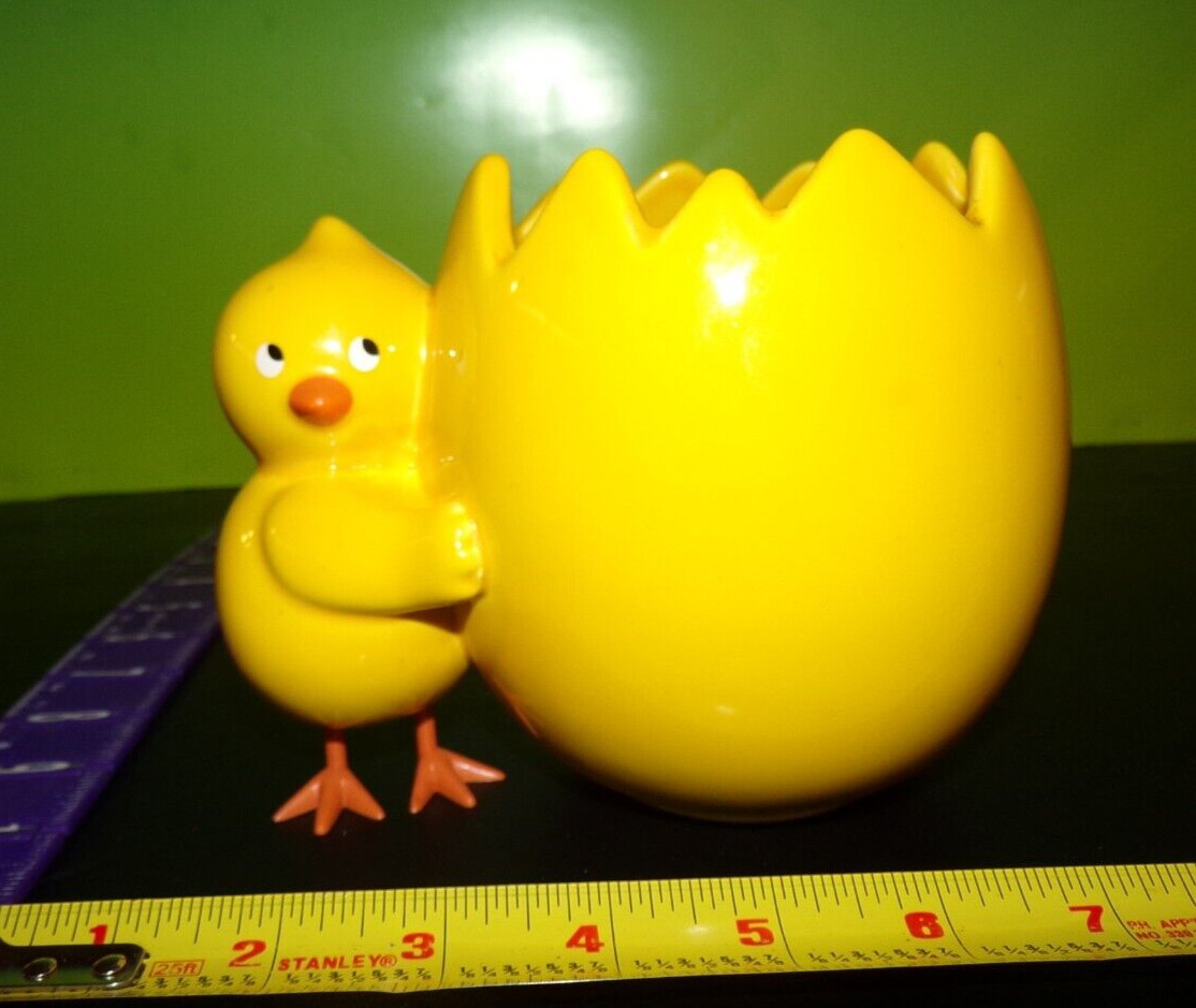 Teleflora Yellow Chick Hugging Egg Planter Vase Candy Dish Yellow NICE