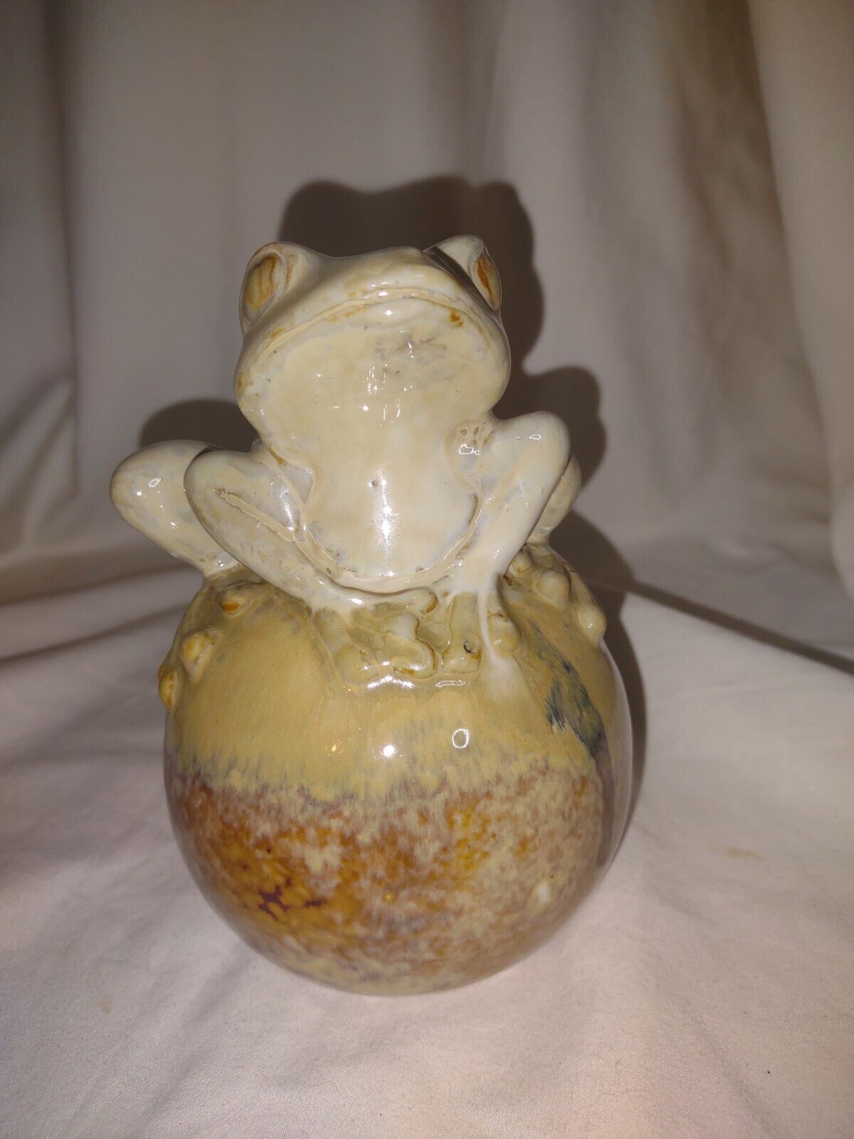 6x4 Art Pottery Tree frog On Orb Sphere Ball VTG Glazed Indoor Outdoor Decor 