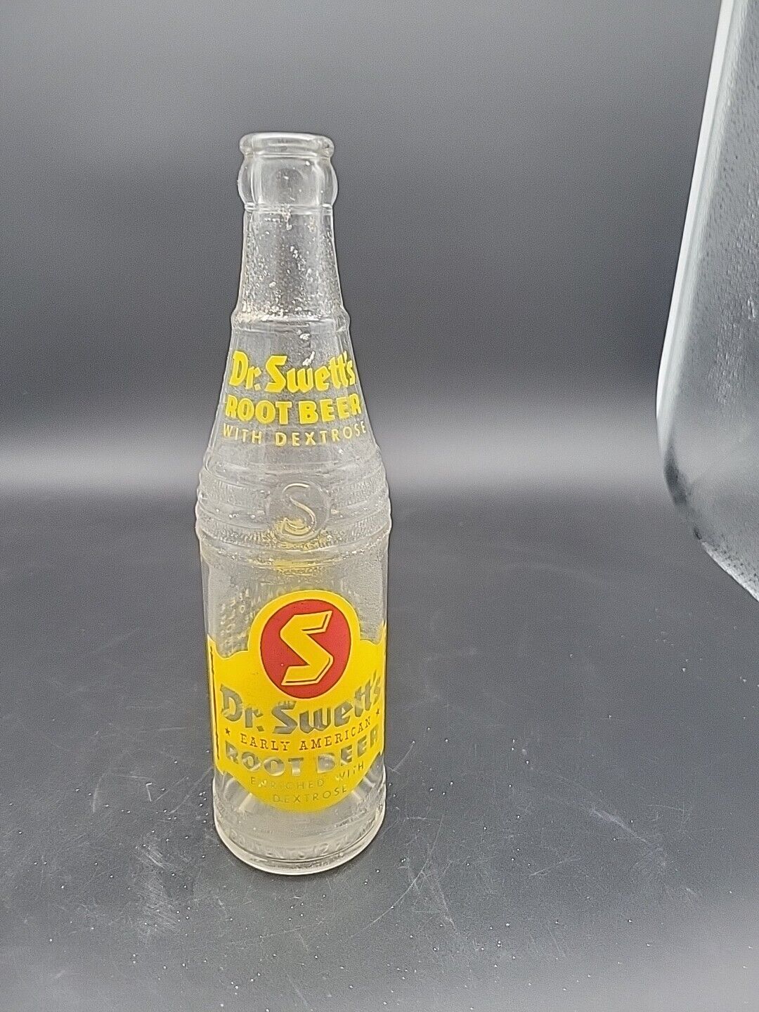 DR SWETT\'S ROOT BEER; ACL SODA POP BOTTLE; 12OZ; MANCHESTER NH Vintage USA